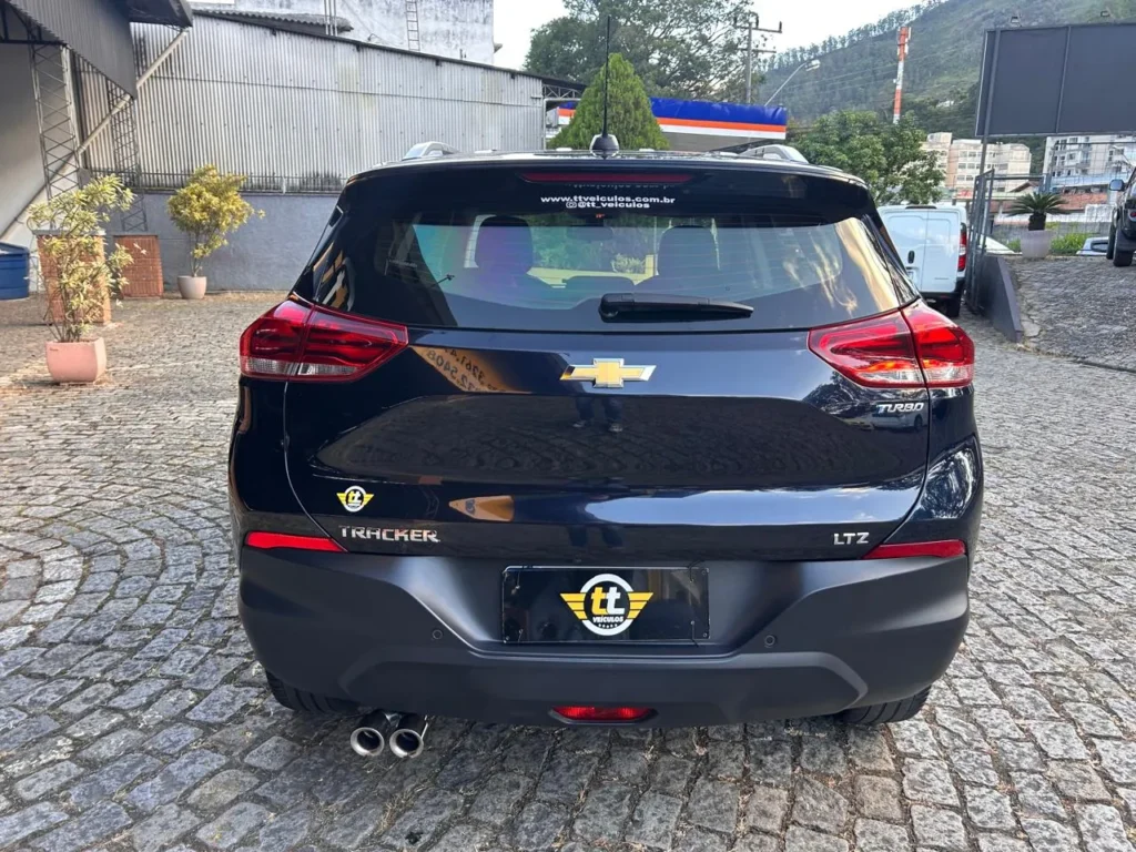 TRACKER LTZ 2021 1